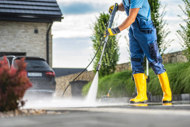 Best Pool Deck Cleaning  in Woonsocket, RI